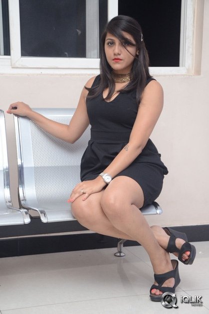 Sanjana-Latest-Photo-Gallery